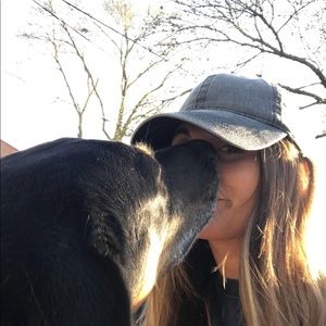 Meet your Posher, Danielle